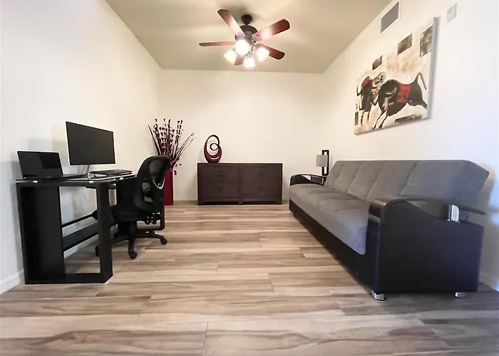 Free Golf! Stay, Play, Work From Luxury 2Bdr Plus Den 1St Floor Villa In Lely Golf Resort