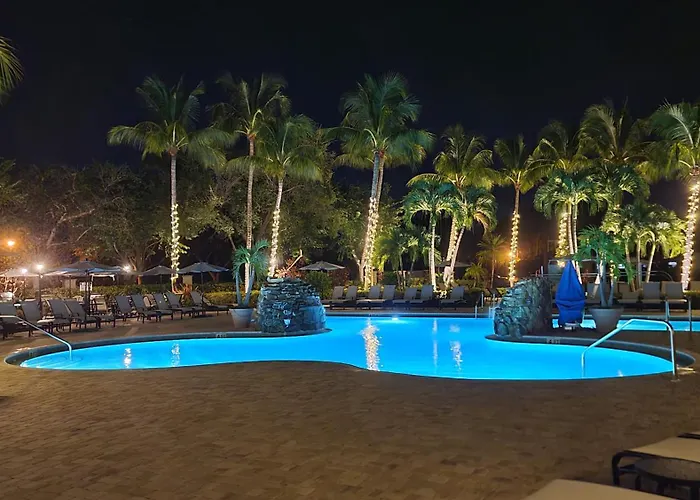 Free Golf! Stay, Play, Work From Luxury 2Bdr Plus Den 1St Floor Villa In Lely Golf Resort