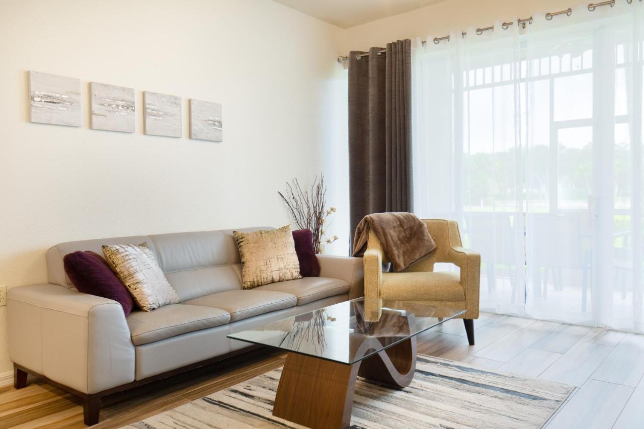 Free Golf! Stay, Play, Work From Luxury 2bdr Den 1st Floor In Lely Golf * North Naples
